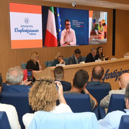 matteo salvini assemblea anaepa