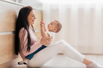 bambino con mamma