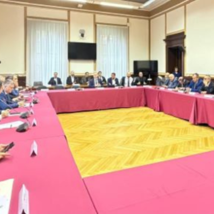 tavolo incontro autotrasporto