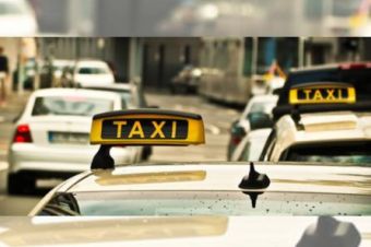 taxi trasporto persone