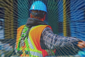 operaio in cantiere al lavoro